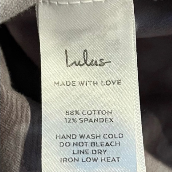 LULU’S Fit for Life Grey Multi Tie-Dye Twisted Reversible Crop Top. Size Small. - Picture 8 of 9